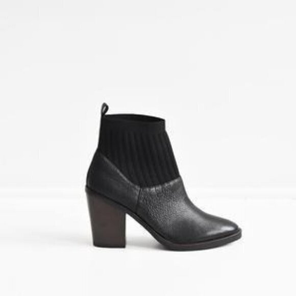 Kelsi Dagger Shoes - Kelsi Dagger Brooklyn Women's Woodland Black Leather Knit Booties Size 7.5